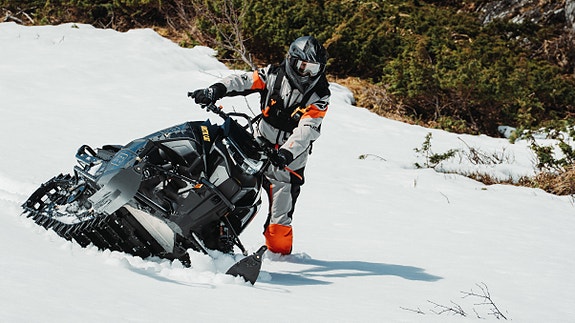 Arctic-cat HCR 858 11 of 12