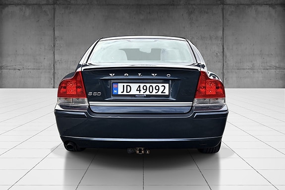Volvo S60 4 of 17