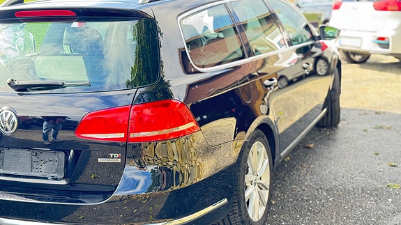 Volkswagen Passat 11 of 26