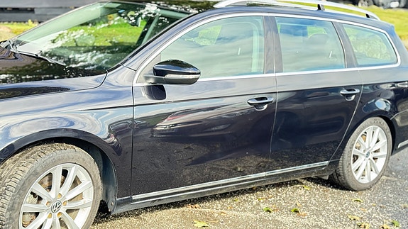 Volkswagen Passat 9 of 26