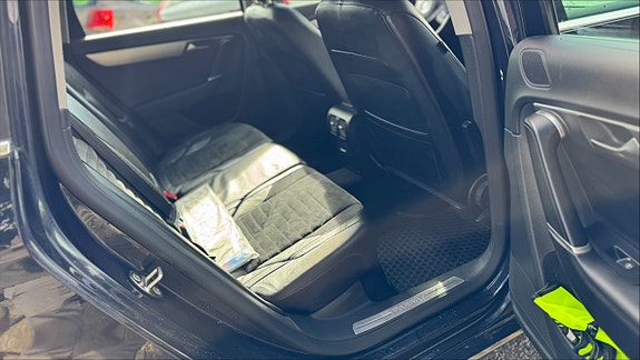 Volkswagen Passat 18 of 26