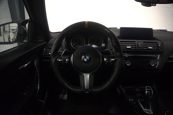 BMW M235i 14 of 22