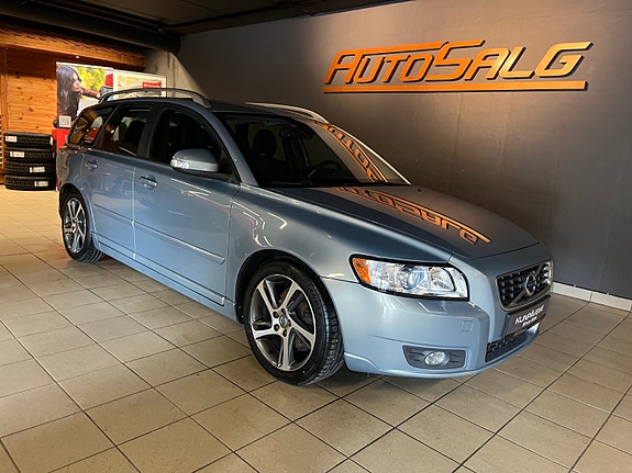 Volvo V50 6 of 27
