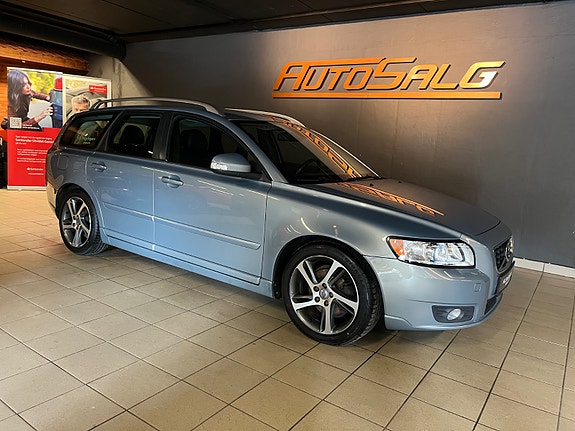 Volvo V50 7 of 27