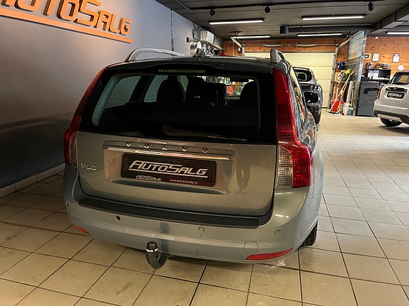 Volvo V50 11 of 27