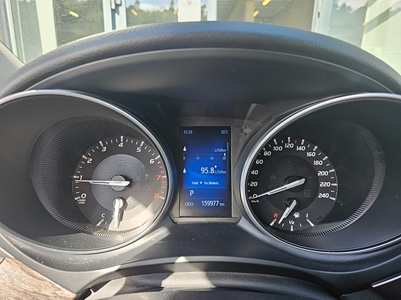 Toyota Avensis 6 of 14