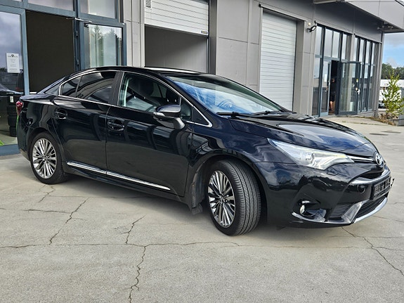 Toyota Avensis 2 of 14