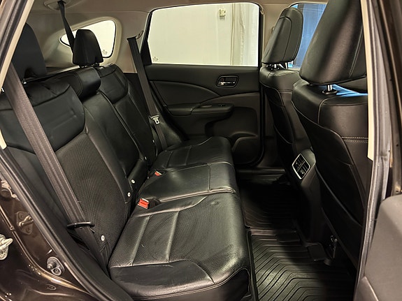 Honda CR-V 27 of 29