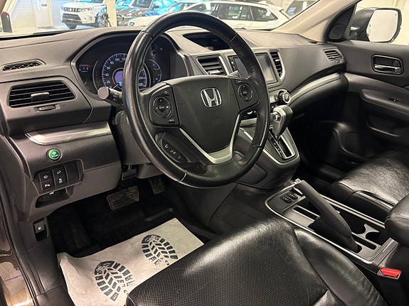Honda CR-V 9 of 29