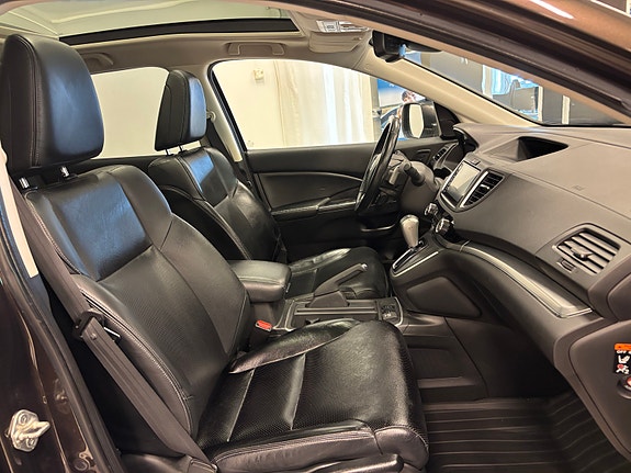 Honda CR-V 12 of 29