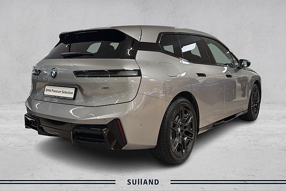 BMW iX 5 of 28