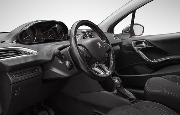 Peugeot 208 8 of 19