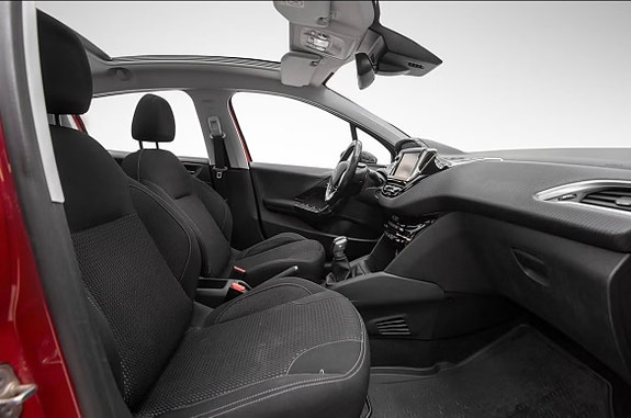 Peugeot 208 18 of 19