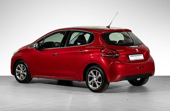 Peugeot 208 7 of 19