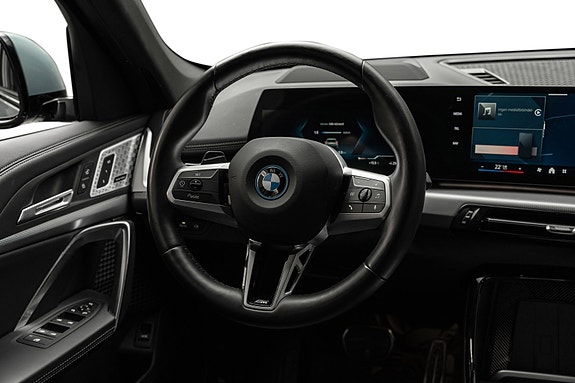 BMW iX1 14 of 29