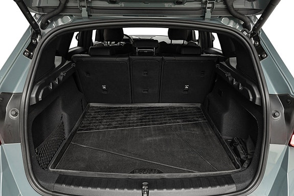 BMW iX1 27 of 29