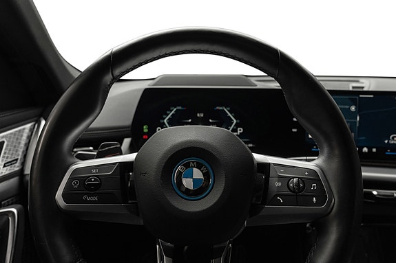 BMW iX1 23 of 29