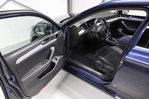 Volkswagen Passat 7 of 20
