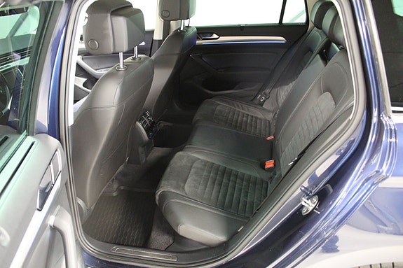 Volkswagen Passat 9 of 20
