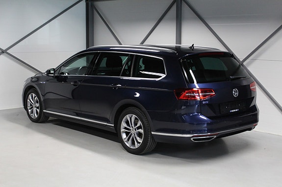 Volkswagen Passat 5 of 20