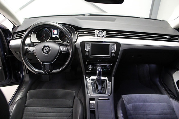 Volkswagen Passat 10 of 20