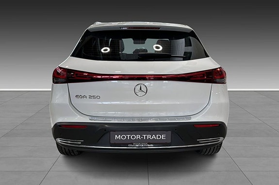 Mercedes-Benz EQA250 6 of 21