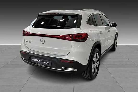 Mercedes-Benz EQA250 7 of 21