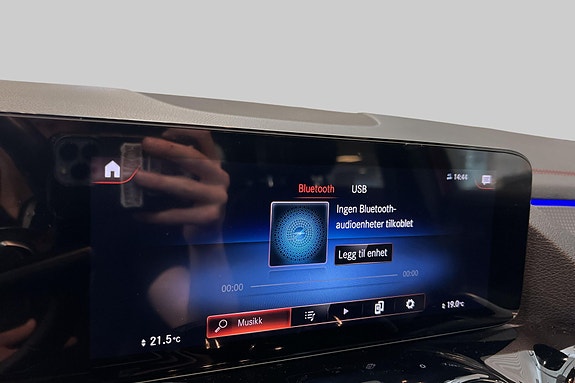 Mercedes-Benz EQA350 19 of 22