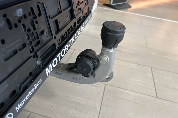 Mercedes-Benz EQA350 10 of 22