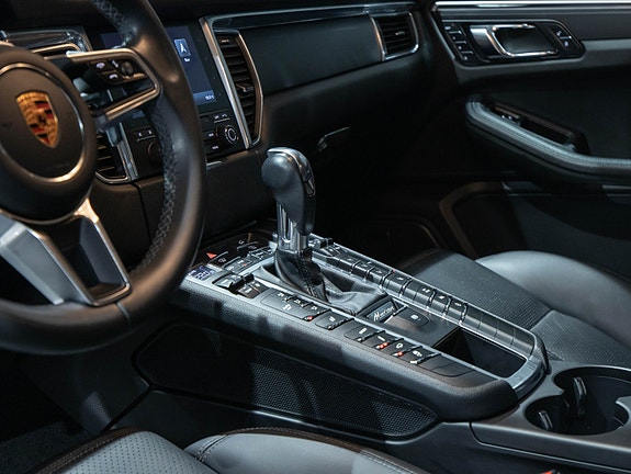 Porsche Macan 9 of 22