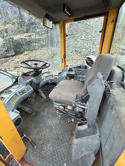 Volvo L50B 7 of 10
