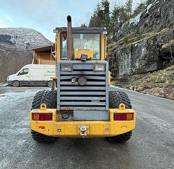 Volvo L50B 4 of 10