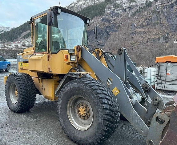 Volvo L50B 2 of 10