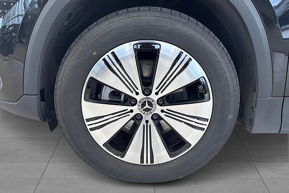 Mercedes-Benz EQA300 9 of 19