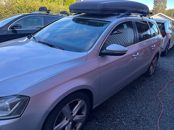 Volkswagen Passat 4 of 11