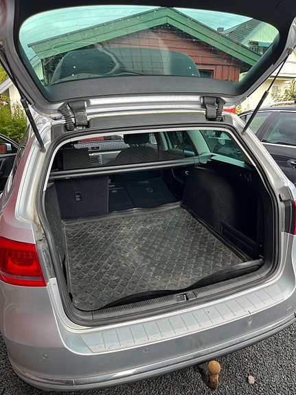 Volkswagen Passat 8 of 11