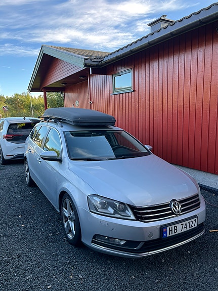 Volkswagen Passat 2 of 11