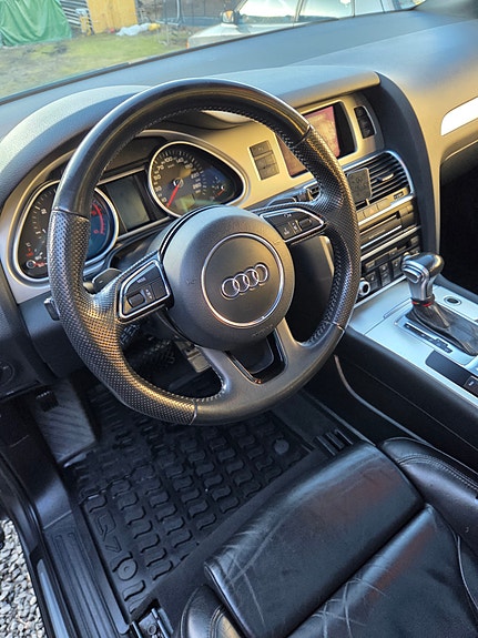 Audi Q7 15 of 17