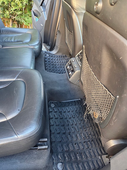 Audi Q7 9 of 17