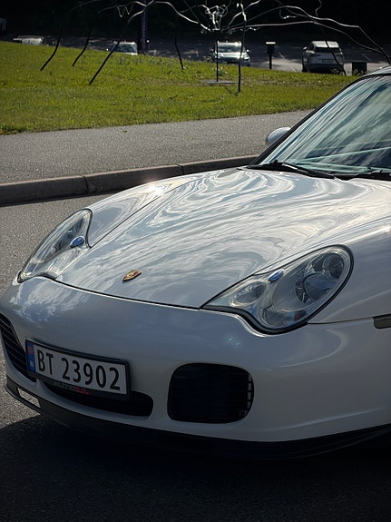 Porsche 911 10 of 26