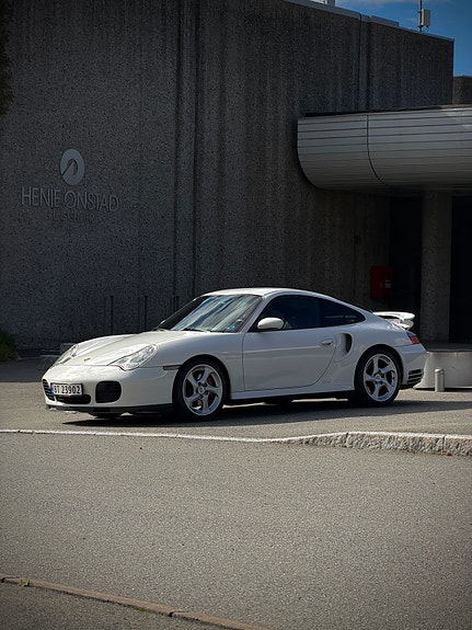 Porsche 911 5 of 26