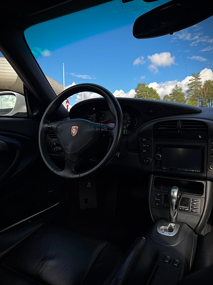Porsche 911 19 of 26