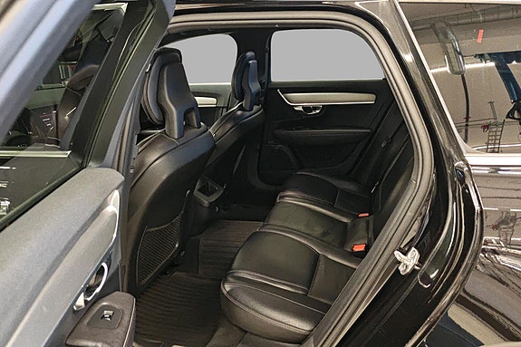 Volvo V90 18 of 30
