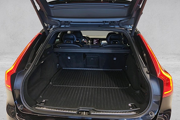 Volvo V90 19 of 30