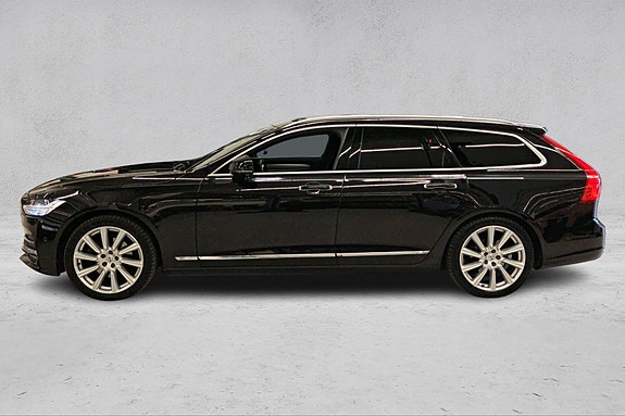 Volvo V90 2 of 30