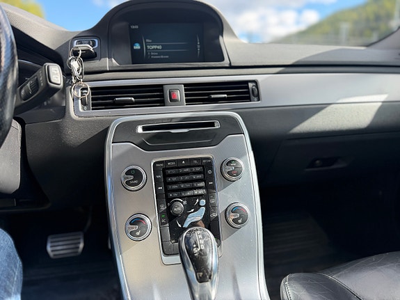 Volvo V70 14 of 18