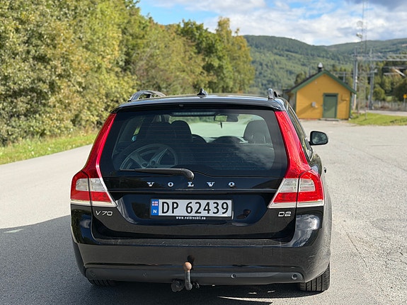 Volvo V70 5 of 18