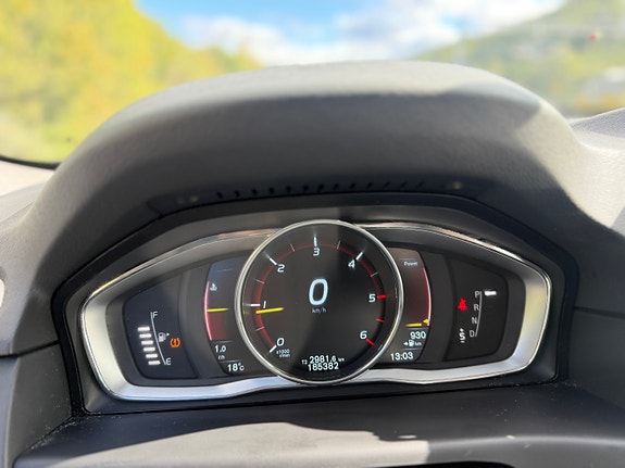 Volvo V70 12 of 18