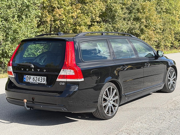 Volvo V70 6 of 18