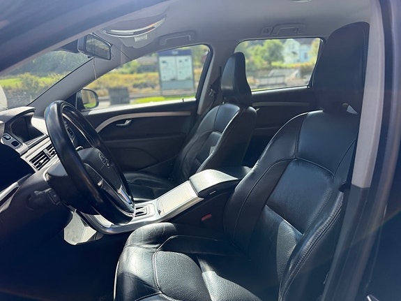 Volvo V70 11 of 18
